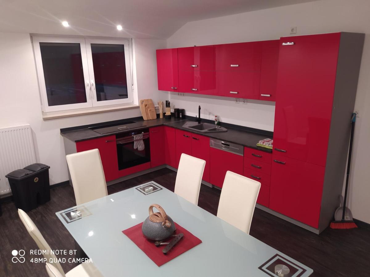 Park Villa Ferienwohnung Mit Pool Und 3 Schlafzimmer Ульцинь Екстер'єр фото